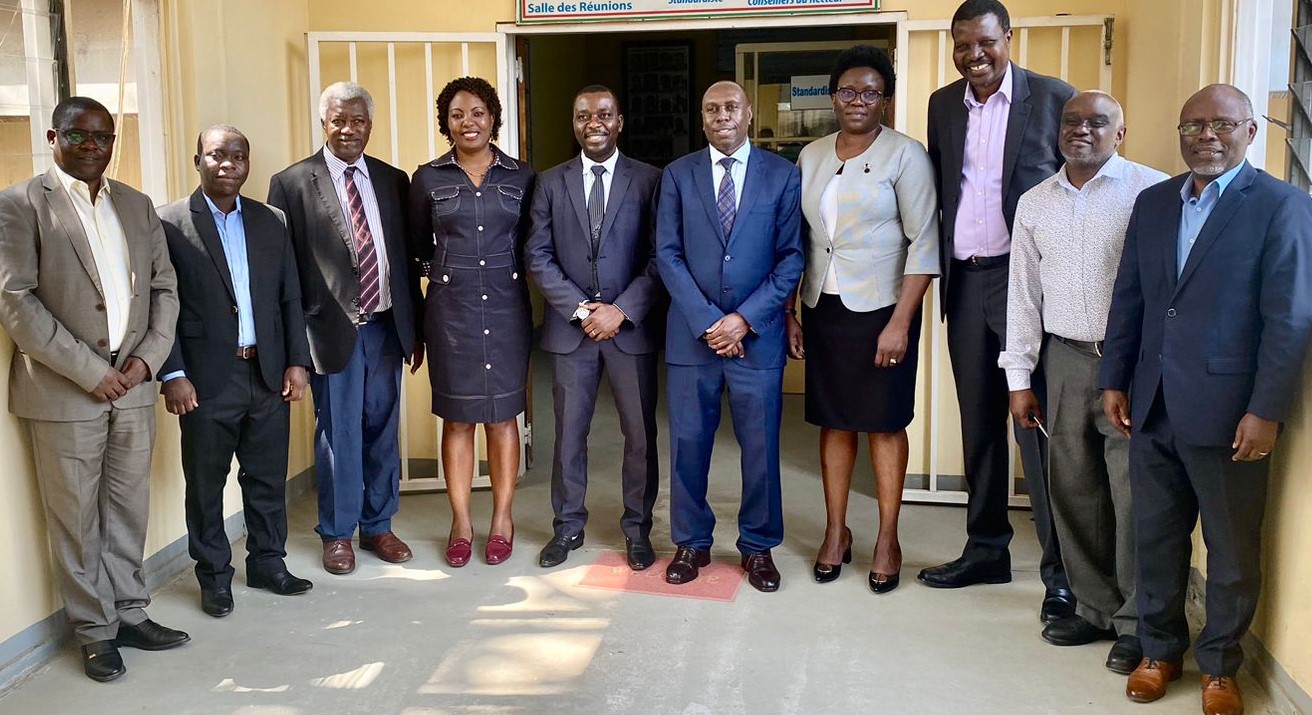 Signing a collaborative agreement between the Kenya Medical Research Instute (KEMRI)and Univesity of Burundi (UB)